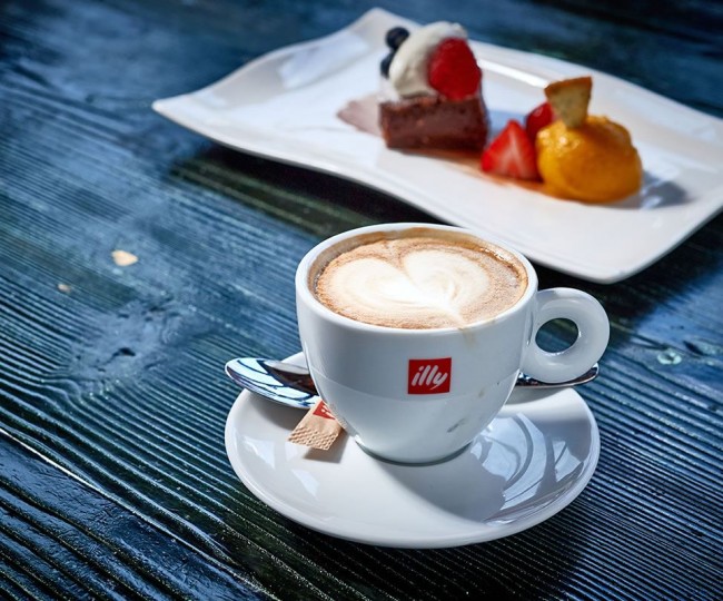 Schokobrownie mit Cappucino