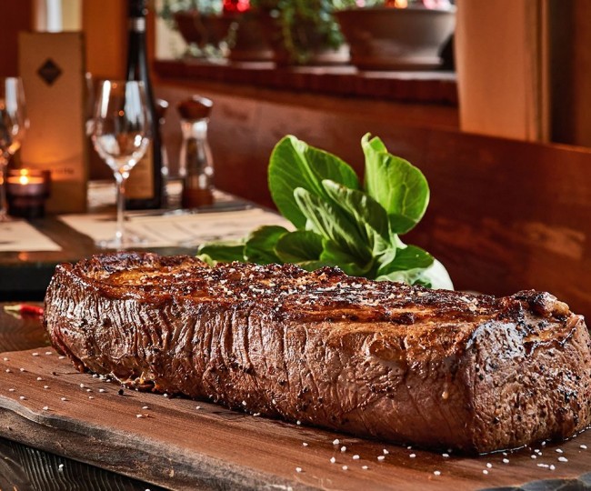 Österreichische Prime Rib im Ganzen